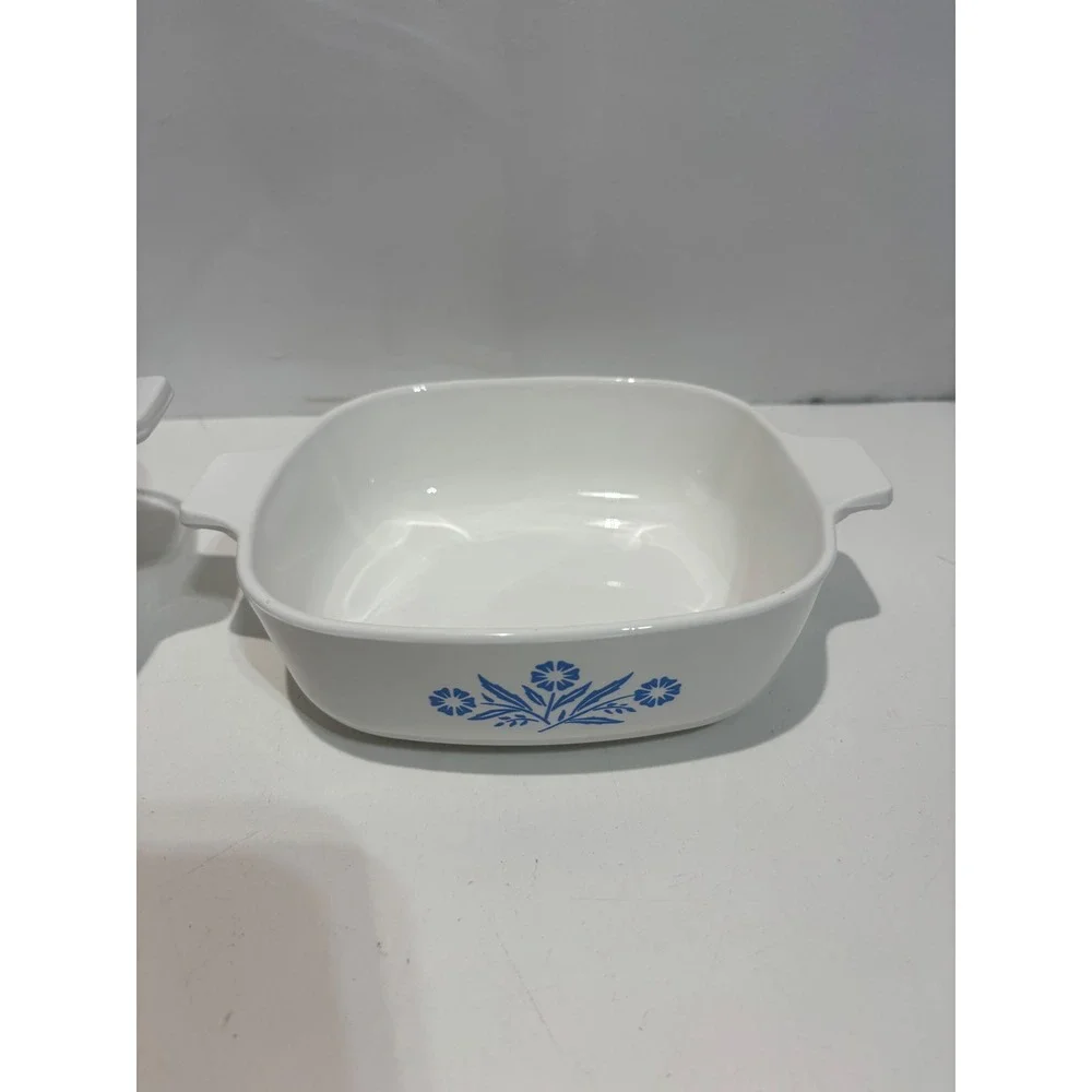 Corning Ware Casserole Dish Set 1QT & 1.5QT White Blue Cornflower Vintage descri